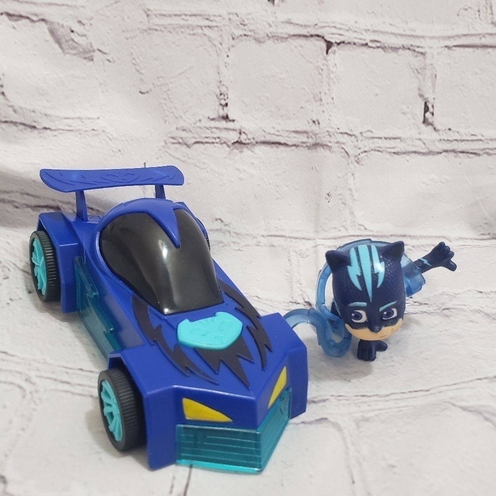 PJ Masks Glowheeler Cat Car And Figure Set Sounds Lights Pullback Just Play